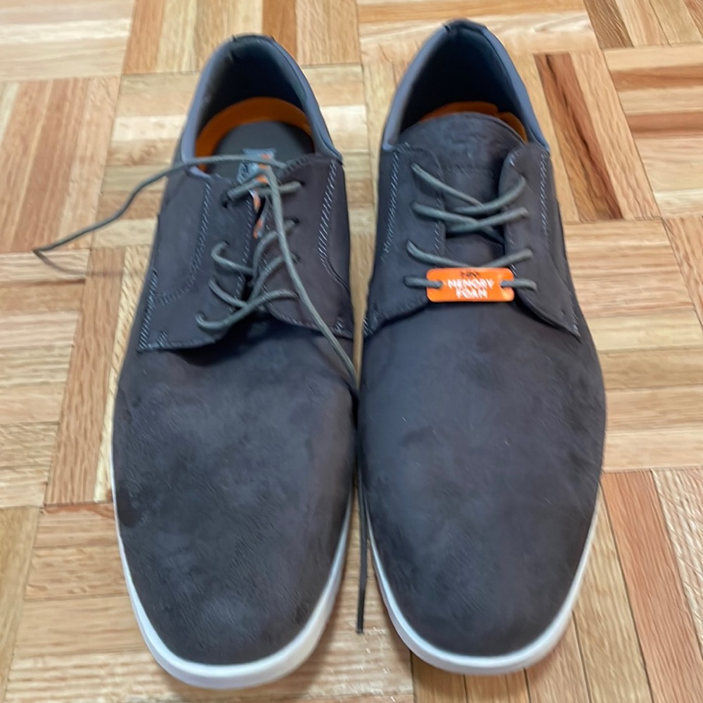 Hawke and company mens tie up shoes